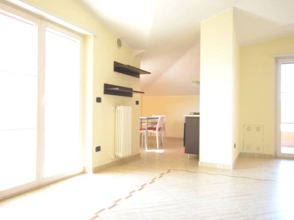 Appartamento a L'aquila in Via Collevernesco, 152, 67100 - Foto 2