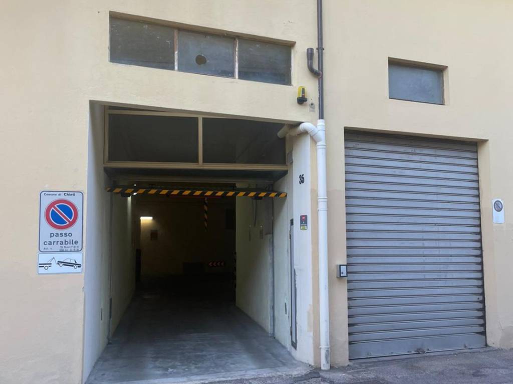 Box / garage a Chieti in Via Giovanni De Turre - Foto 2