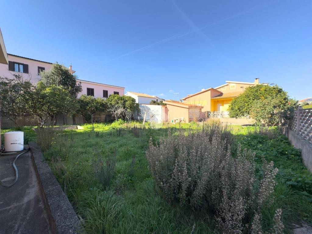 Terreno a Olbia in Via Monte Pino, 12 - Foto 3