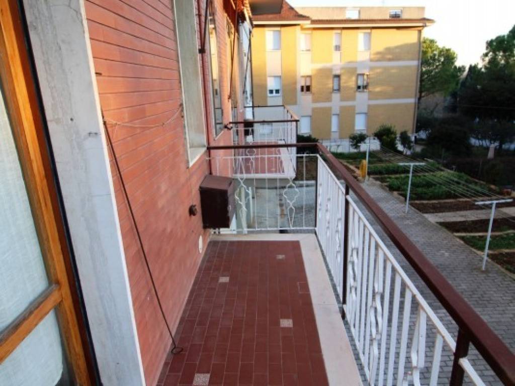 Appartamento a Jesi in Via Carlo Crivelli, 2 - Foto 4