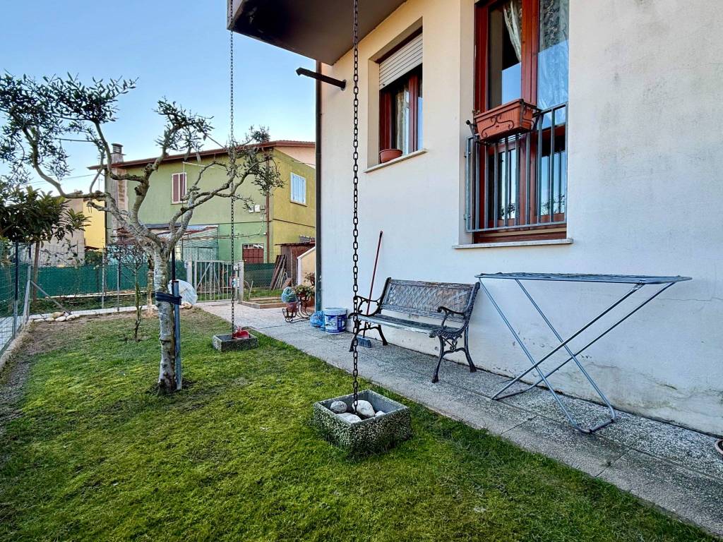 Appartamento a Selvazzano dentro in Via Egidio Meneghetti - Foto 4