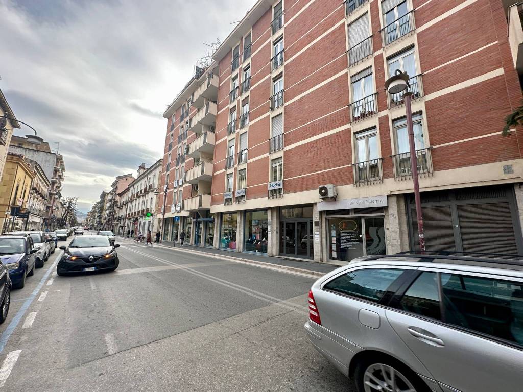 Immobile a Caserta in Via Roma - Foto 2