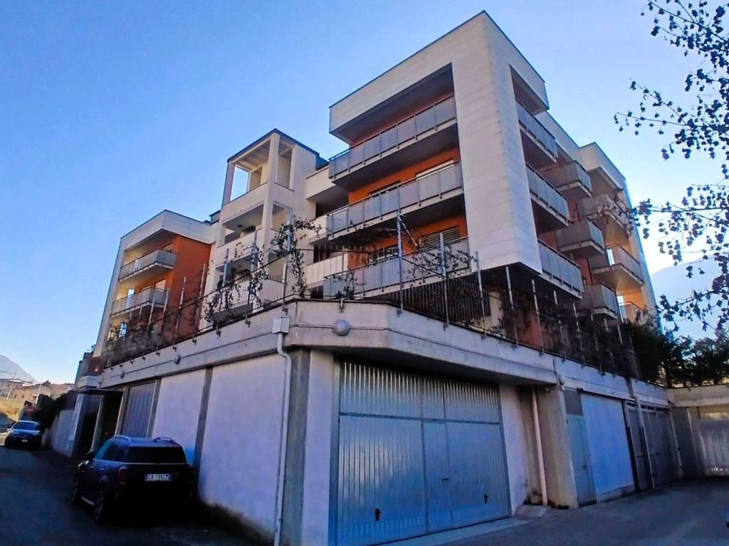 Appartamento a Sondrio in Via Ventina - Foto 2