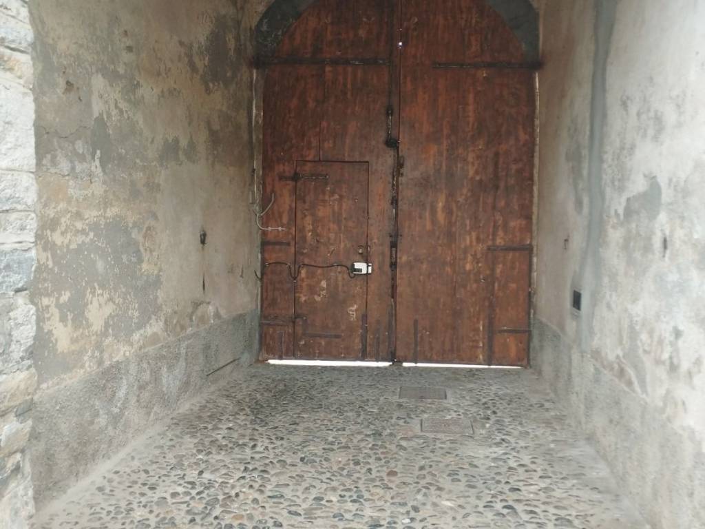 Appartamento a Buguggiate in Via Giuseppe Mazzini, 14 - Foto 3