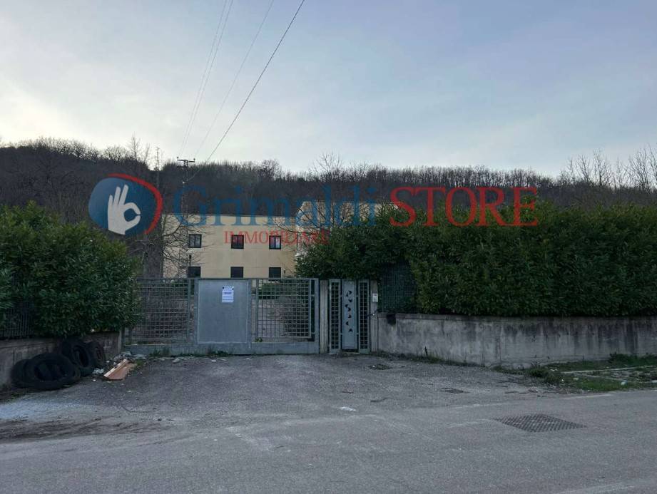 Palazzo / stabile a Ceppaloni in contrada rotoli - Foto 2