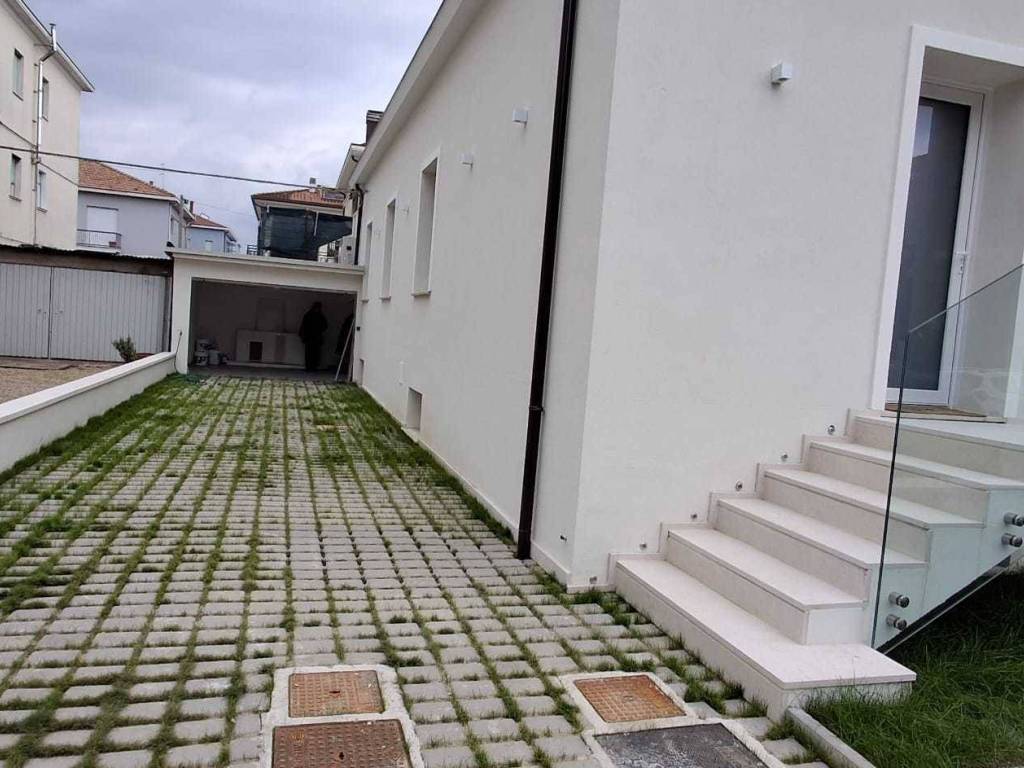 Villetta a schiera a Rimini in Via Antinori - Foto 3