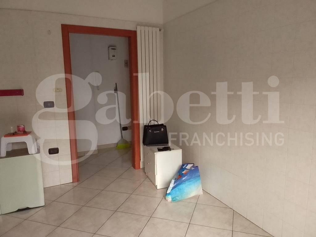 Appartamento a Taranto in VIA GIACOMO LEOPARDI, 58 - Foto 4