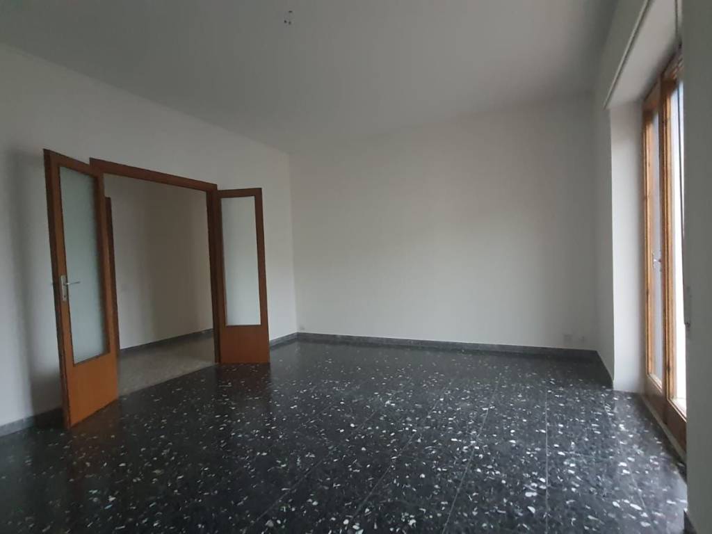 Appartamento a Sarzana in Via Agostino Paci, 1 - Foto 4