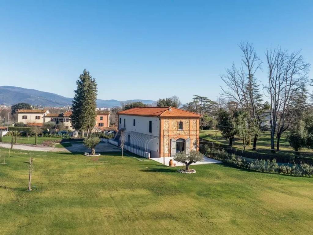 Villa a Pistoia in Via Gora e Barbatole - Foto 2