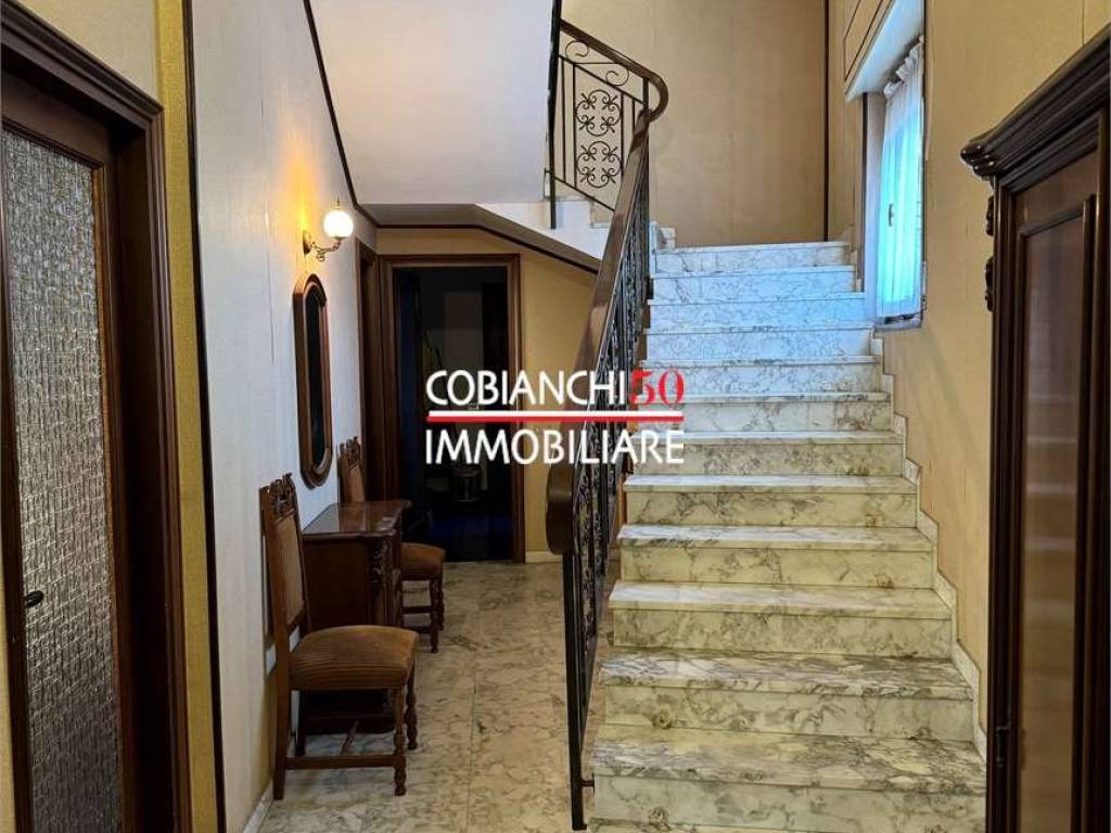 Appartamento a Verbania in Via Annibale Rosa - Foto 3