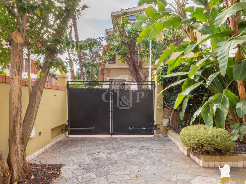 Villa a Cagliari in Via Francesco Guicciardini, 3 - Foto 5