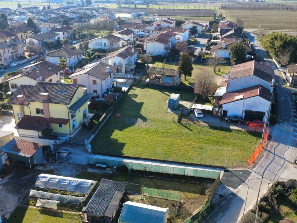 Terreno a Castelfranco veneto in Via Molino di Ferro - Foto 3