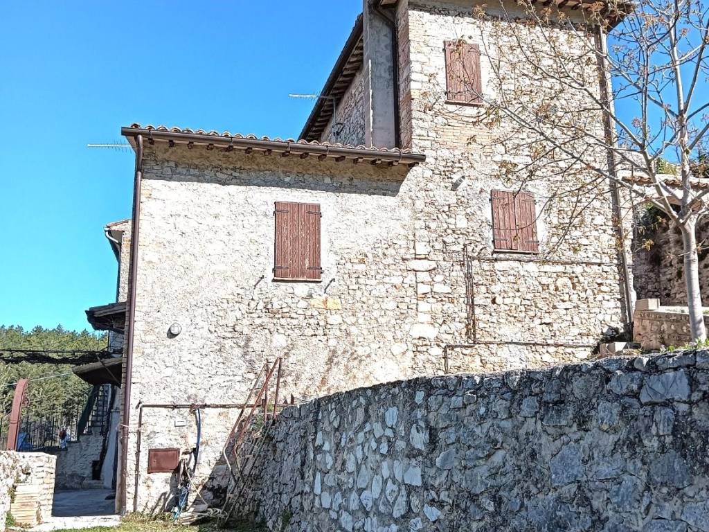 Appartamento a Trevi in Località Il Colle - Foto 4