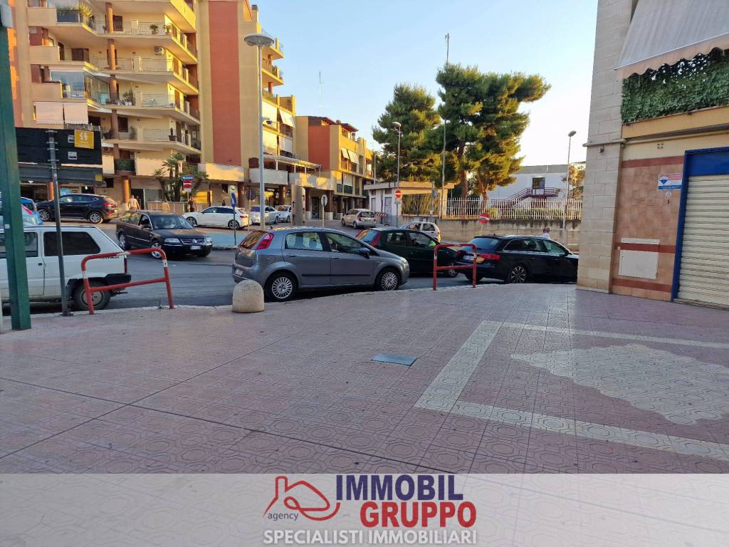 Immobile a Andria in Piazza Caduti sul Lavoro - Foto 2