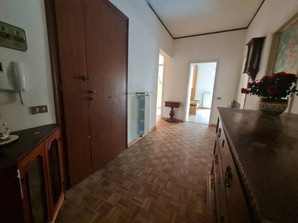 Appartamento a Ancona in Via Francesco Petrarca - Foto 4