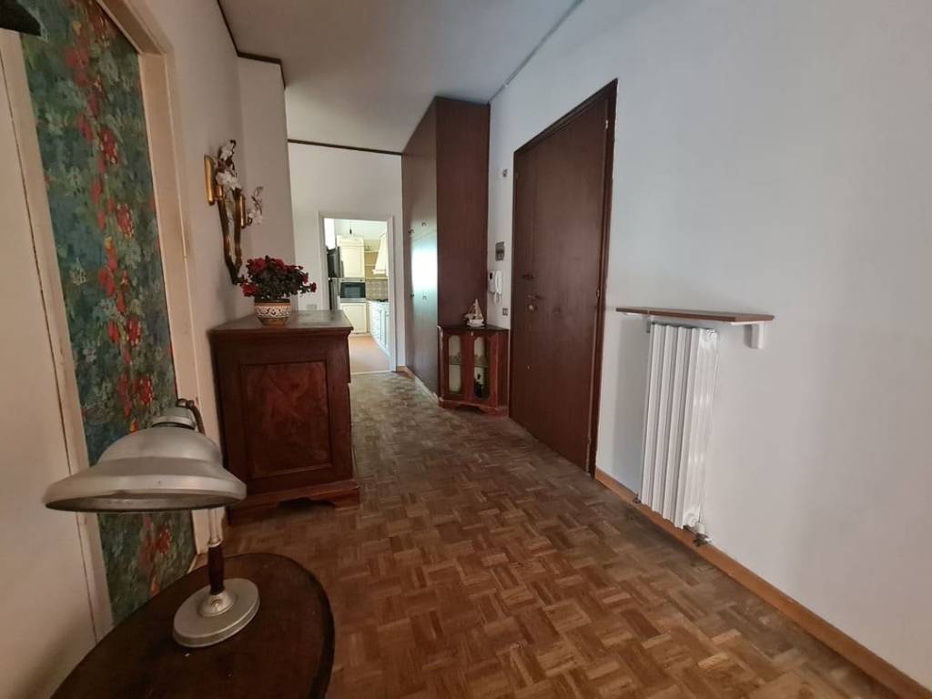 Appartamento a Ancona in Via Francesco Petrarca - Foto 5