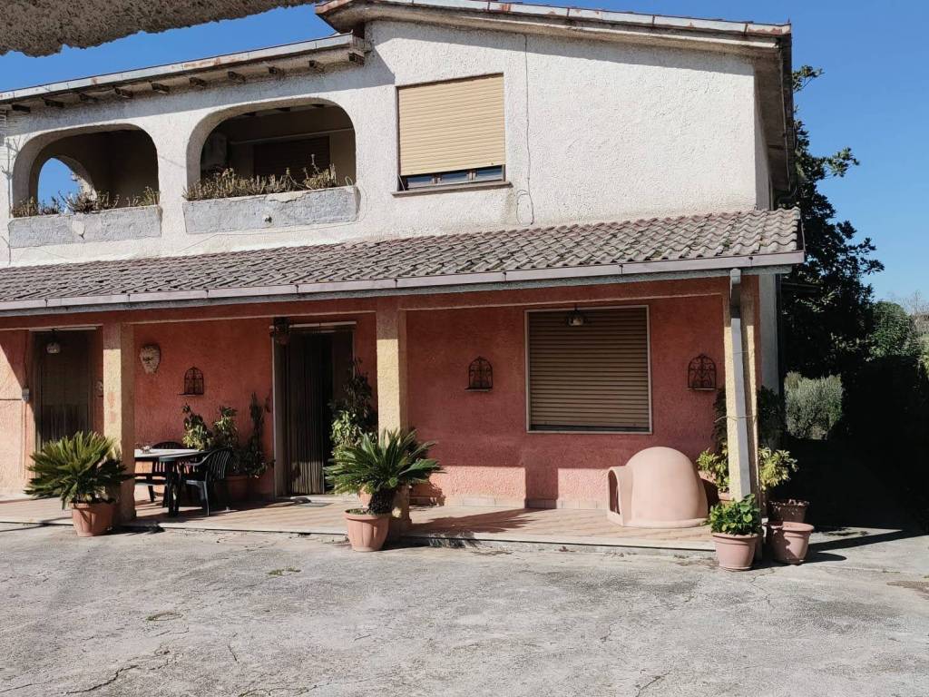 Villa a Ceccano in Via San Francesco d'Assisi, 252 - Foto 4