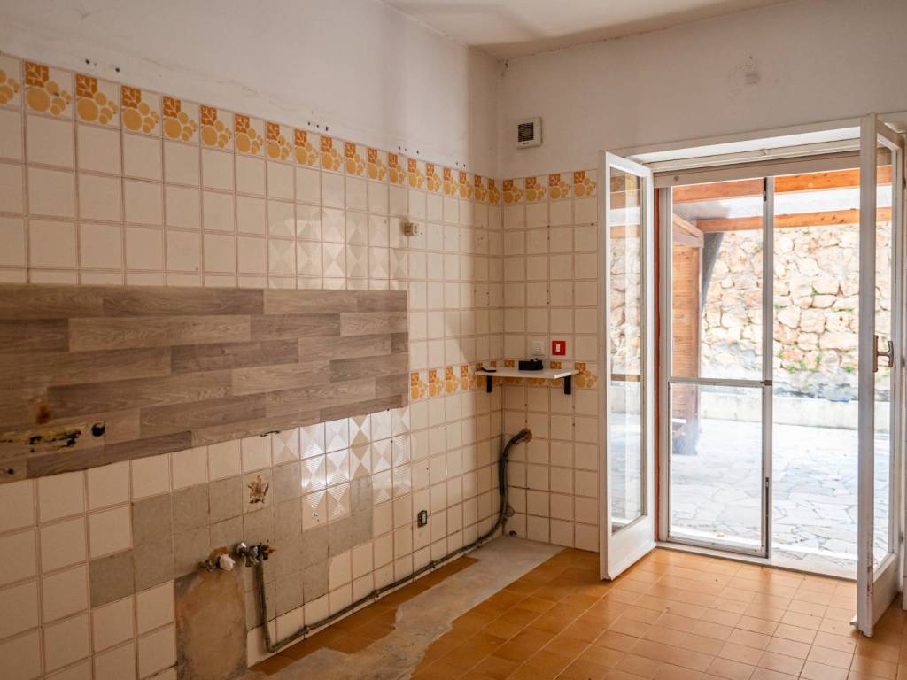 Appartamento a Gaeta in Via degli Eucalipti, 19 - Foto 5