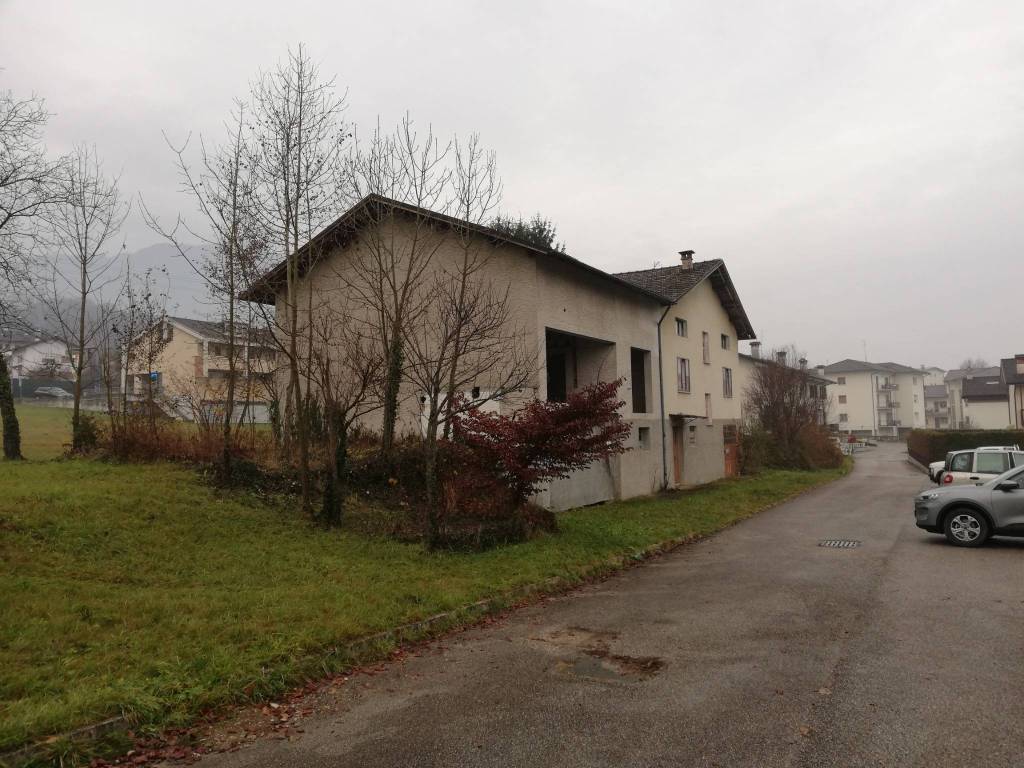 Villa a Feltre in Via Rienza, 21 - Foto 2