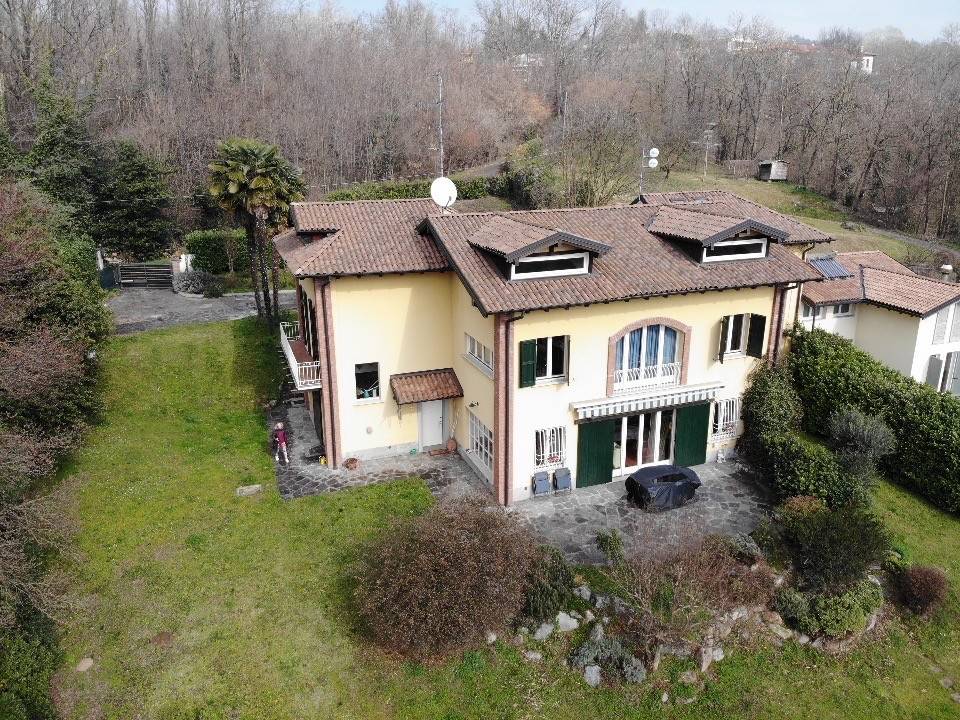 Villa a Varese in Via Pier Fortunato Calvi, 15 - Foto 4