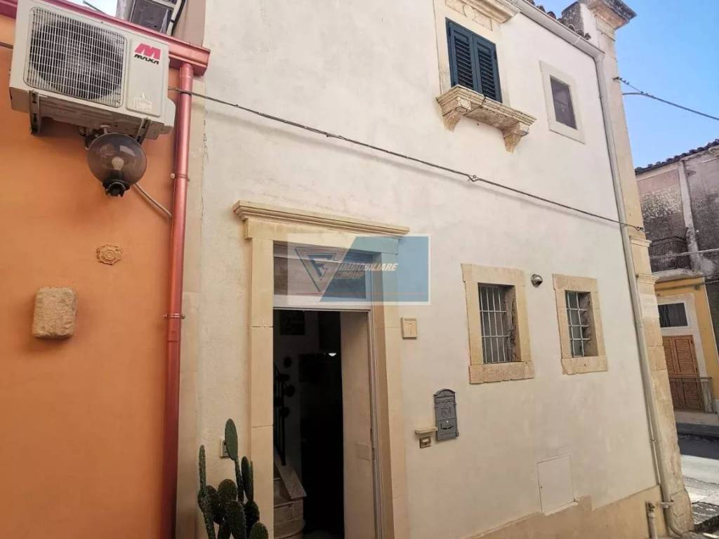 Palazzo / stabile a Noto in Via Cirillo - Foto 4