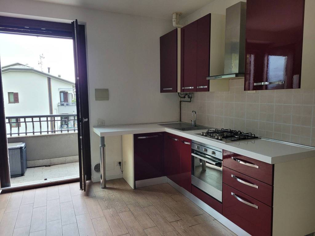 Appartamento a Montano lucino in Via Don Guanella - Foto 2