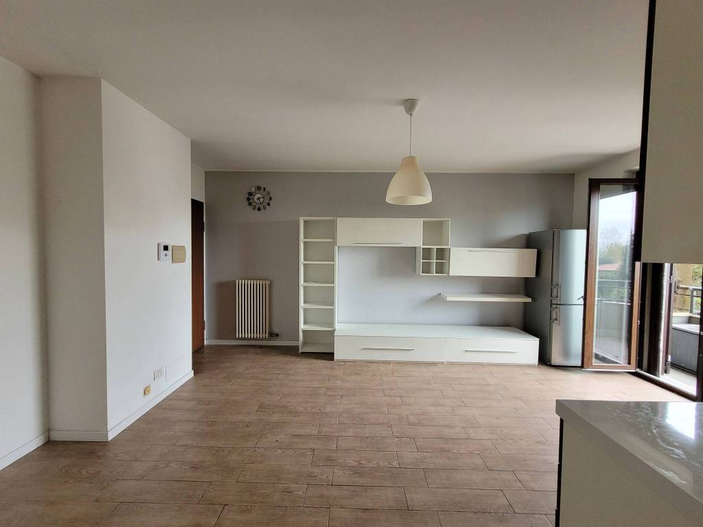 Appartamento a Montano lucino in Via Don Guanella - Foto 4