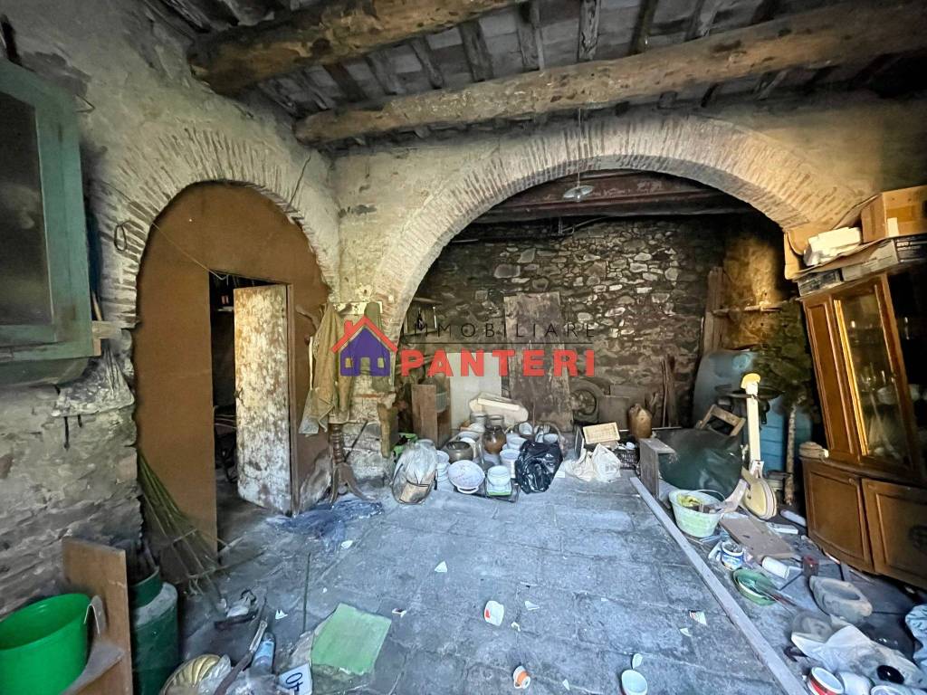 Casa indipendente a Pescia in Strada Provinciale Val di Forfora - Foto 3